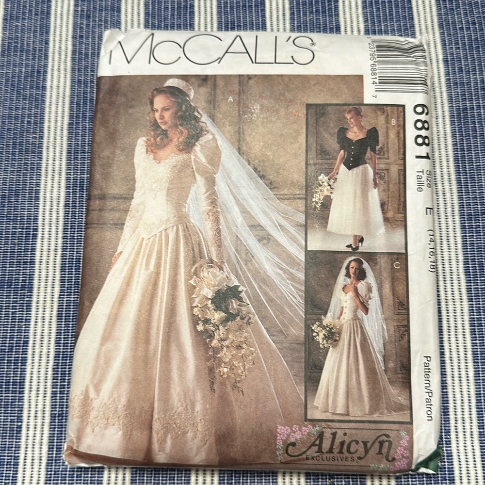 Vintage McCalls Bridal pattern 6881